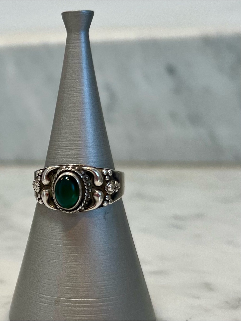 Sterling Silver Green Stone Floral Accent Ring